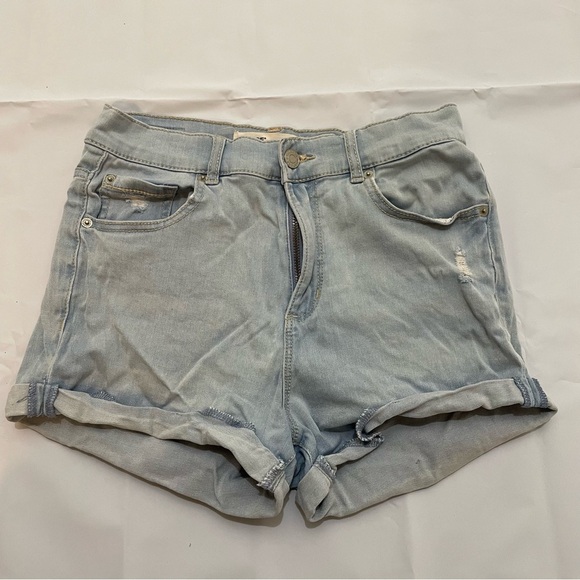 π Garage Distressed Denim Shorts β Size 5 π - Picture 5 of 9